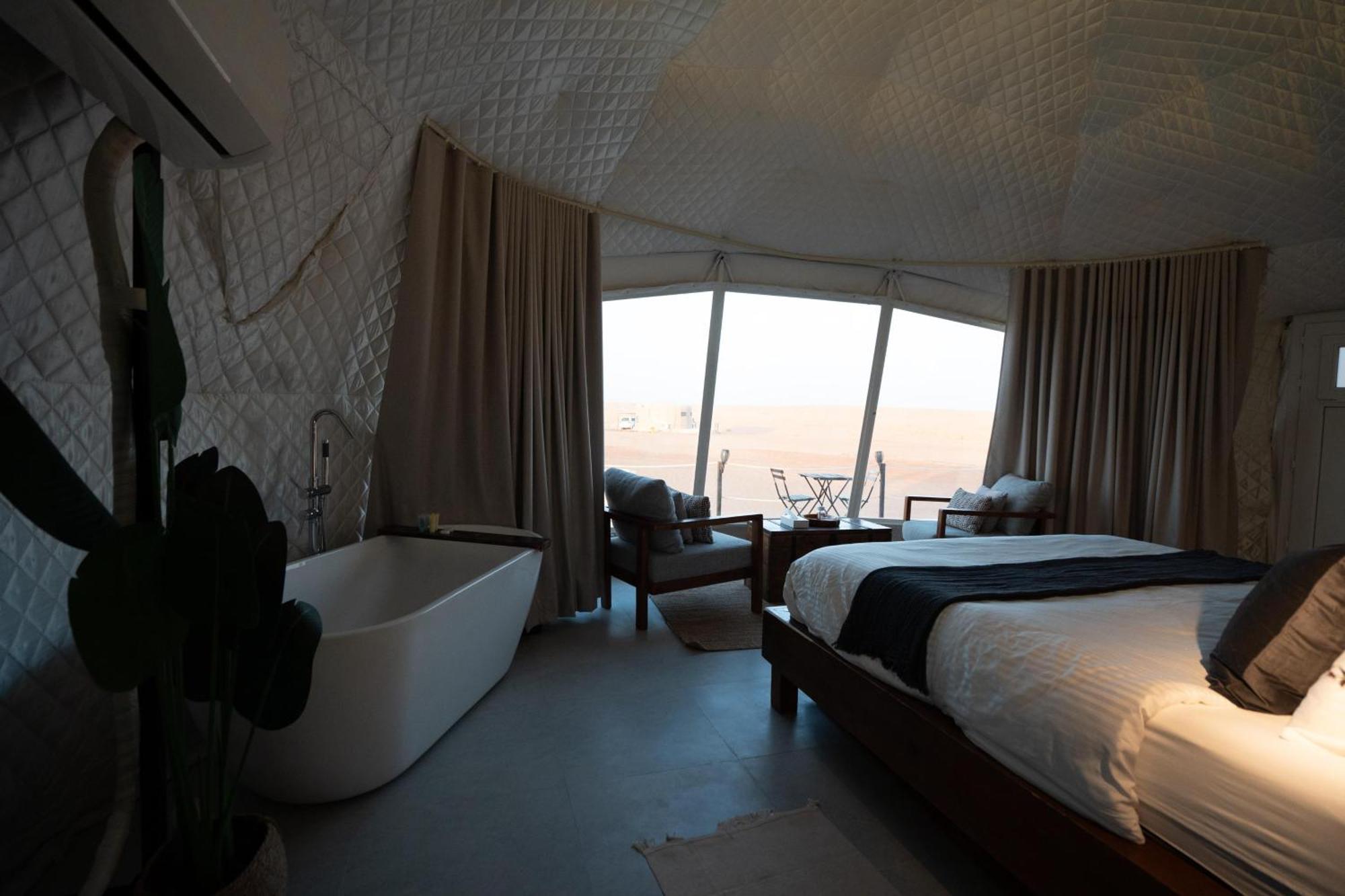 Starry Domes Desert Camp Badīyah Exterior foto